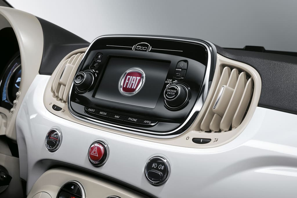 Aanvrager Oppervlakte Larry Belmont Fiat 500 voorzichtig vernieuwd - Mobility Group Haaker