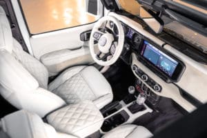 Brute jeep interieur
