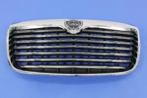 Lancia Thema Grille