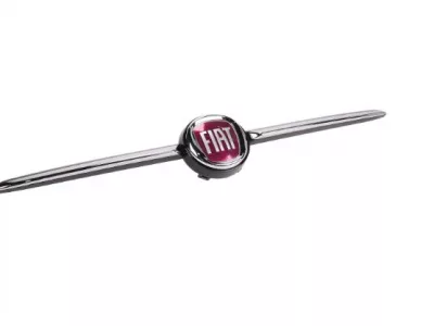 Fiat 500 Voorbumperbekleding en embleem