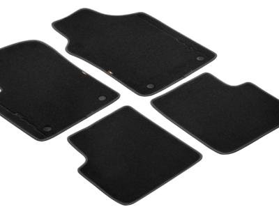 Fiat 500 Mattenset velours met zwarte rand en zwart 500 Logo